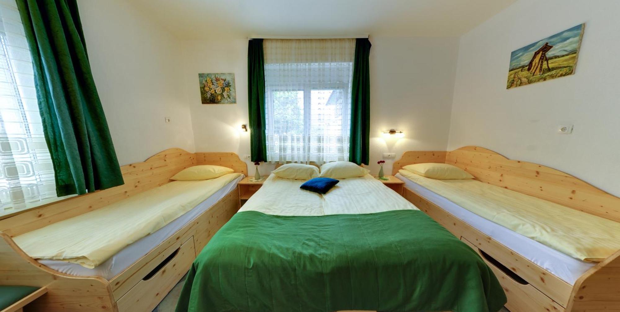 Mama'S House Pansiyon Cerklje na Gorenjskem Dış mekan fotoğraf