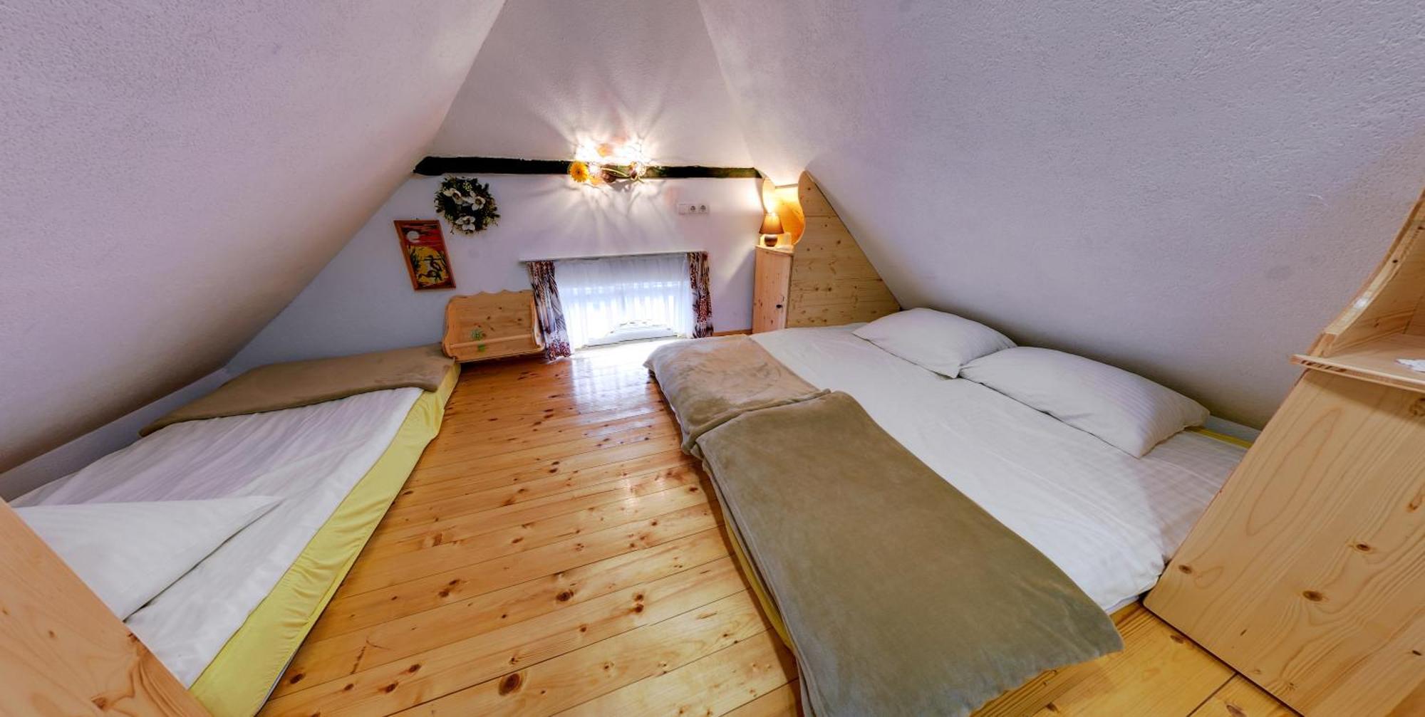 Mama'S House Pansiyon Cerklje na Gorenjskem Dış mekan fotoğraf