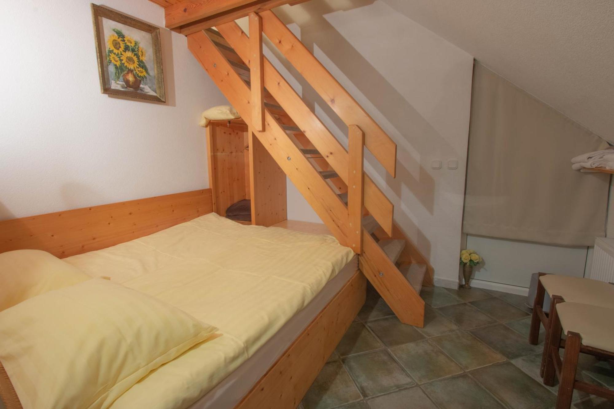 Mama'S House Pansiyon Cerklje na Gorenjskem Dış mekan fotoğraf