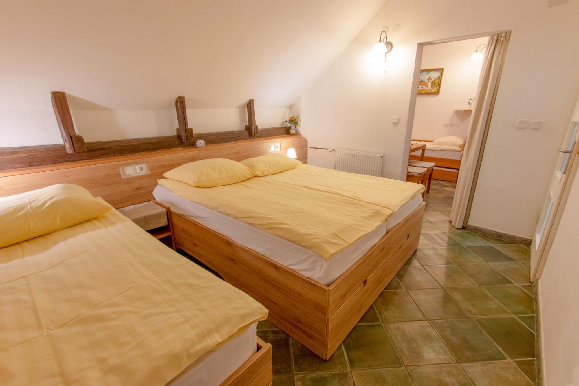 Mama'S House Pansiyon Cerklje na Gorenjskem Dış mekan fotoğraf