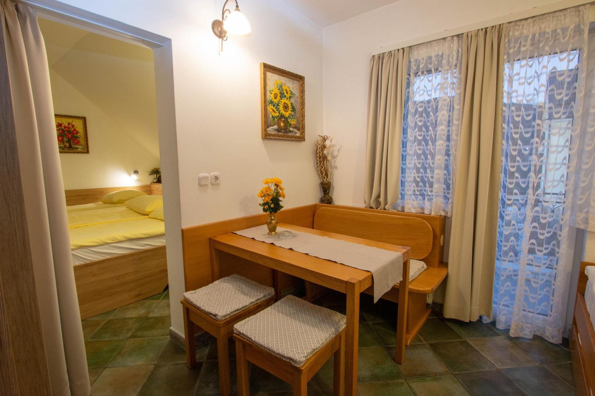 Mama'S House Pansiyon Cerklje na Gorenjskem Dış mekan fotoğraf