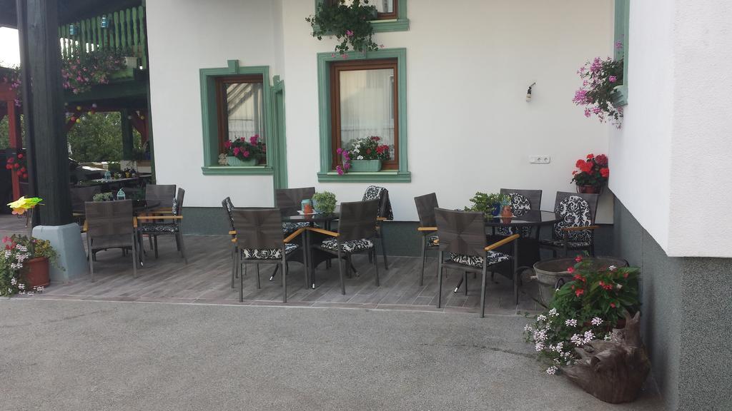 Mama'S House Pansiyon Cerklje na Gorenjskem Dış mekan fotoğraf