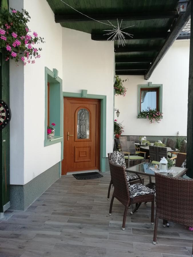 Mama'S House Pansiyon Cerklje na Gorenjskem Dış mekan fotoğraf